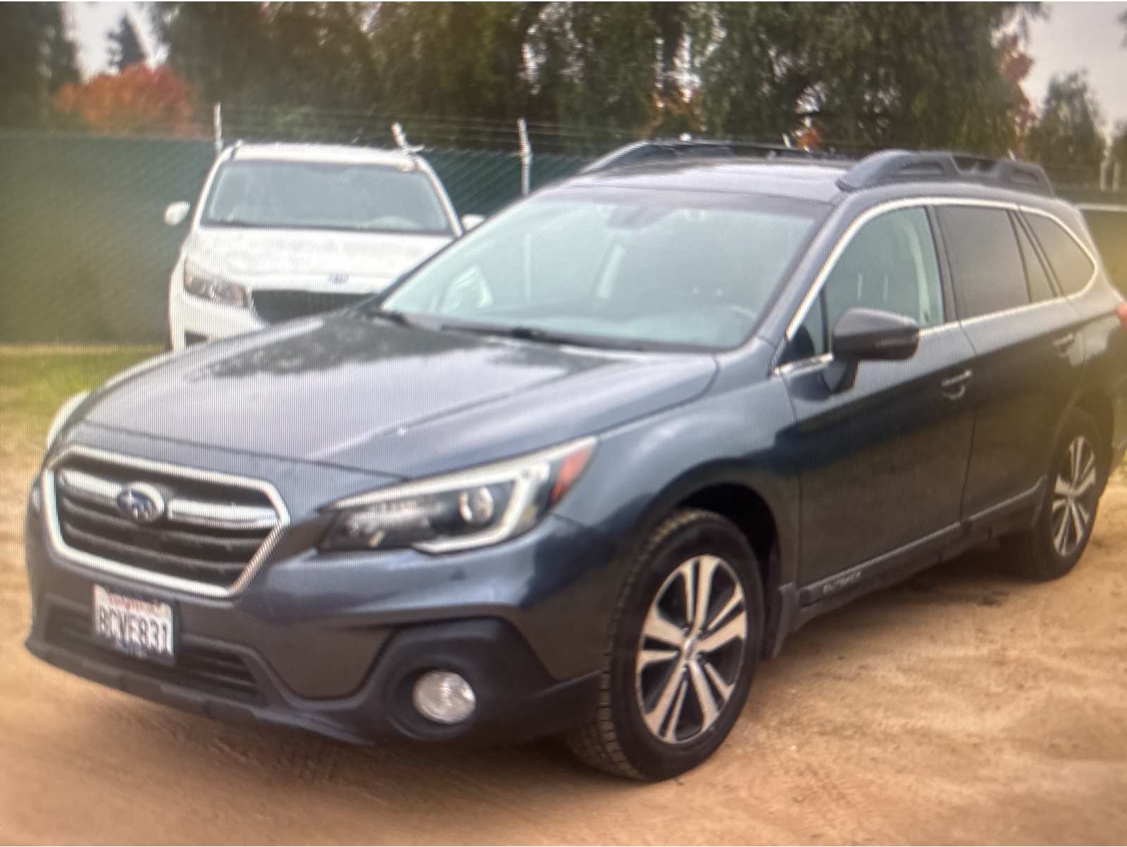 2018 Subaru Outback Limited's photo