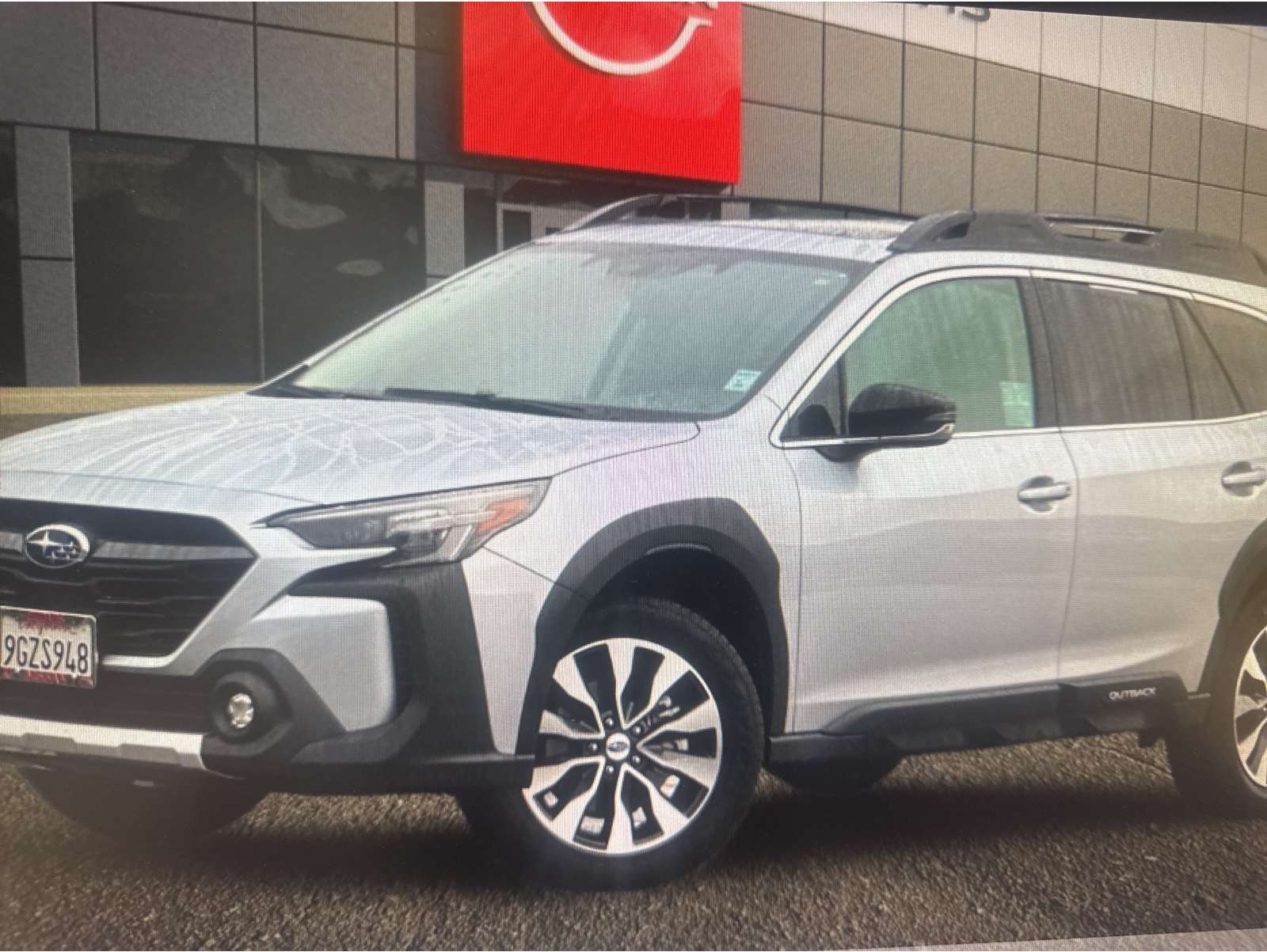 2023 Subaru Outback Limited's photo