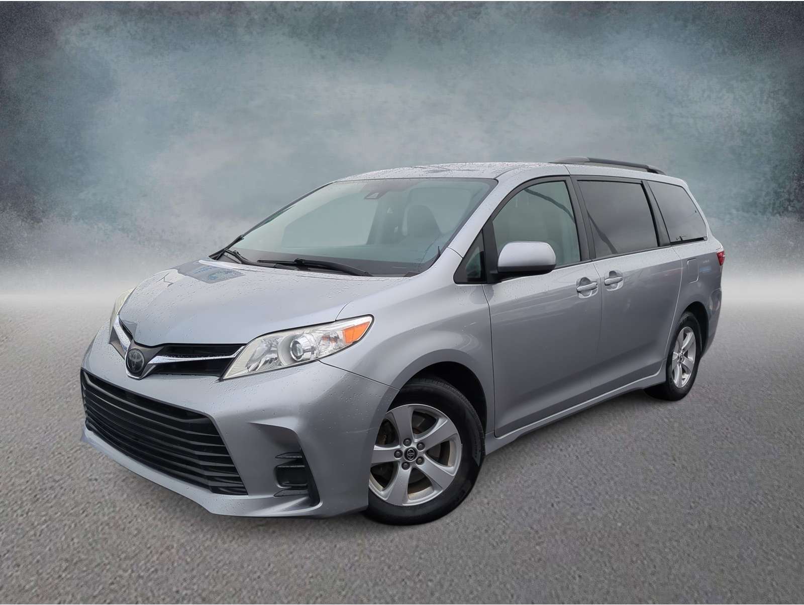 2018 Toyota Sienna LE