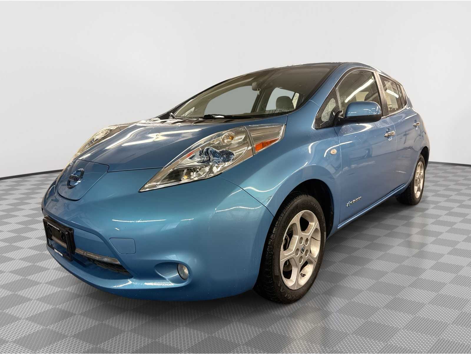 2011 Nissan LEAF SL