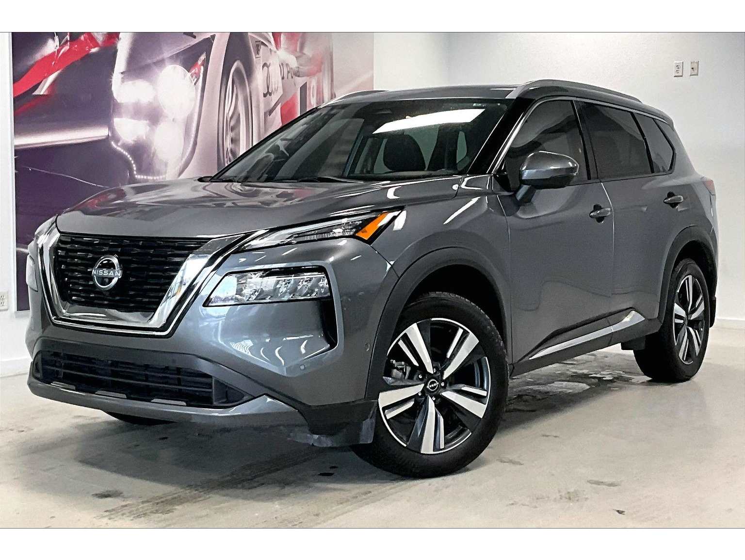 2023 Nissan Rogue SL's photo