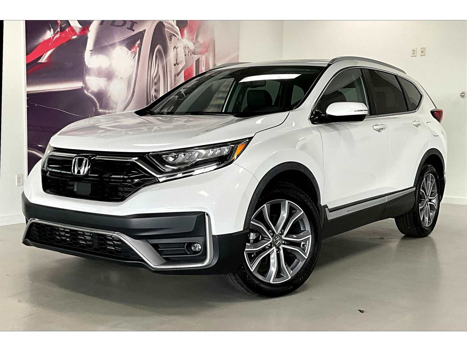 2022 Honda CR-V Touring's photo