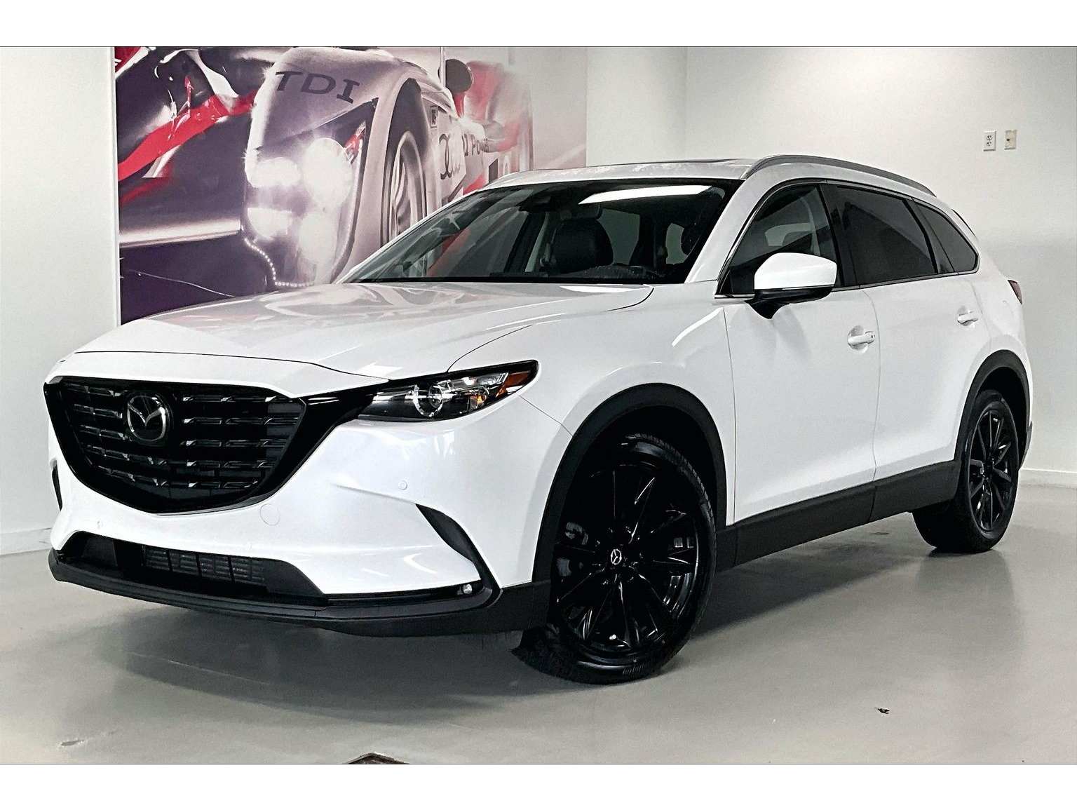 2022 Mazda CX-9 Touring Plus's photo