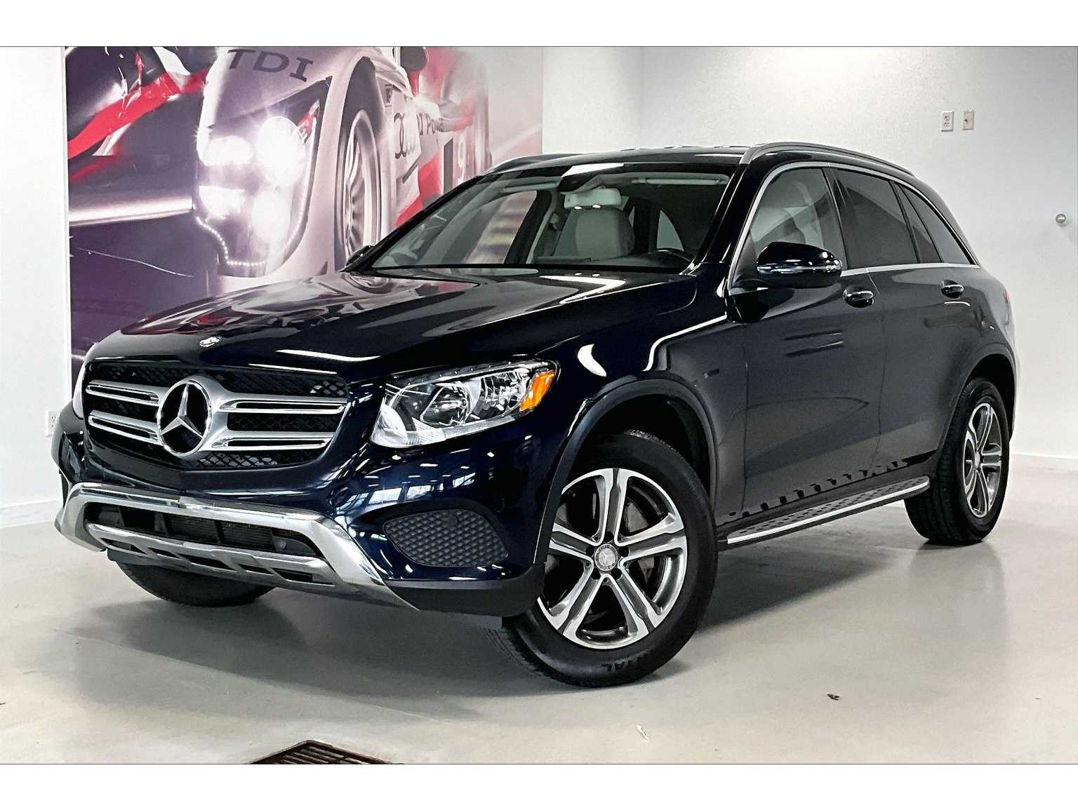 2016 Mercedes-Benz GLC GLC300's photo