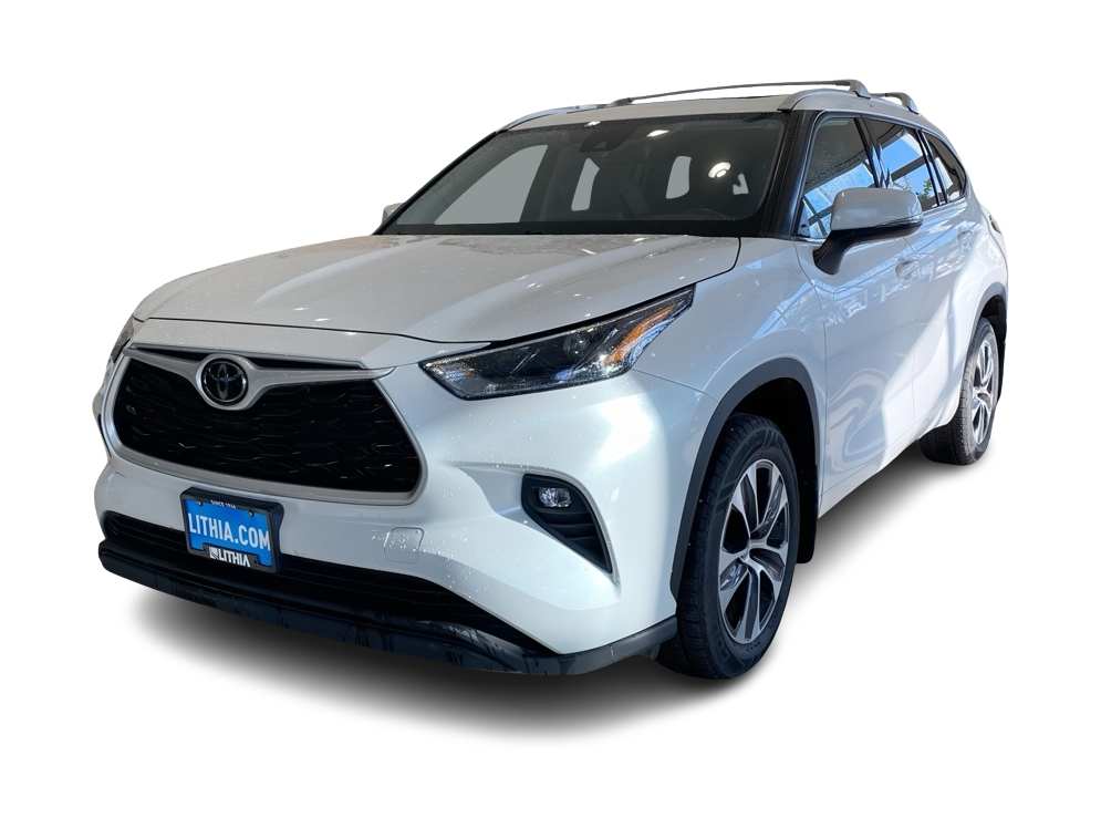 Thumbnail: 2022 Toyota Highlander - 1
