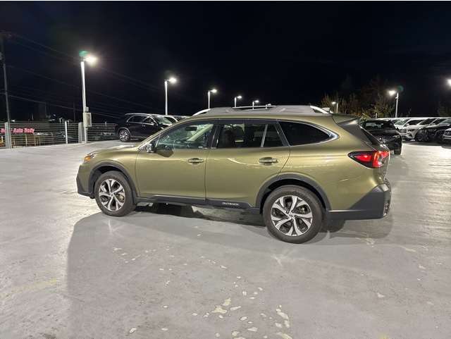 2022 Subaru Outback Touring