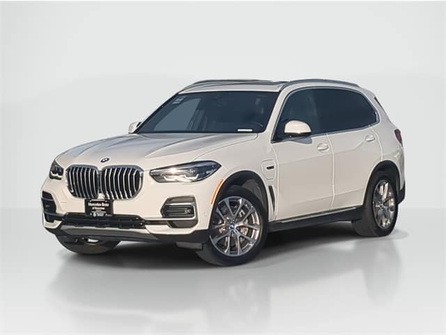 2023 BMW X5 45e's photo