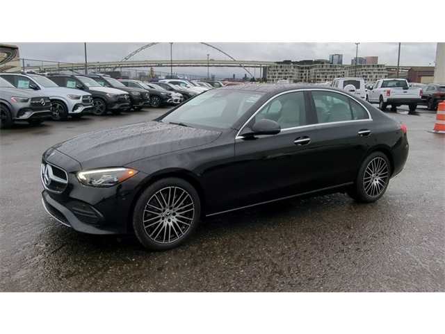 2025 Mercedes-Benz C-Class Sedan C 300's photo
