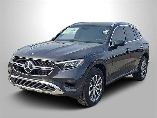 2025 Mercedes-Benz GLC Base's photo