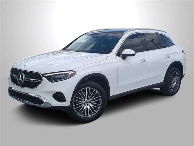 2025 Mercedes-Benz GLC Base's photo
