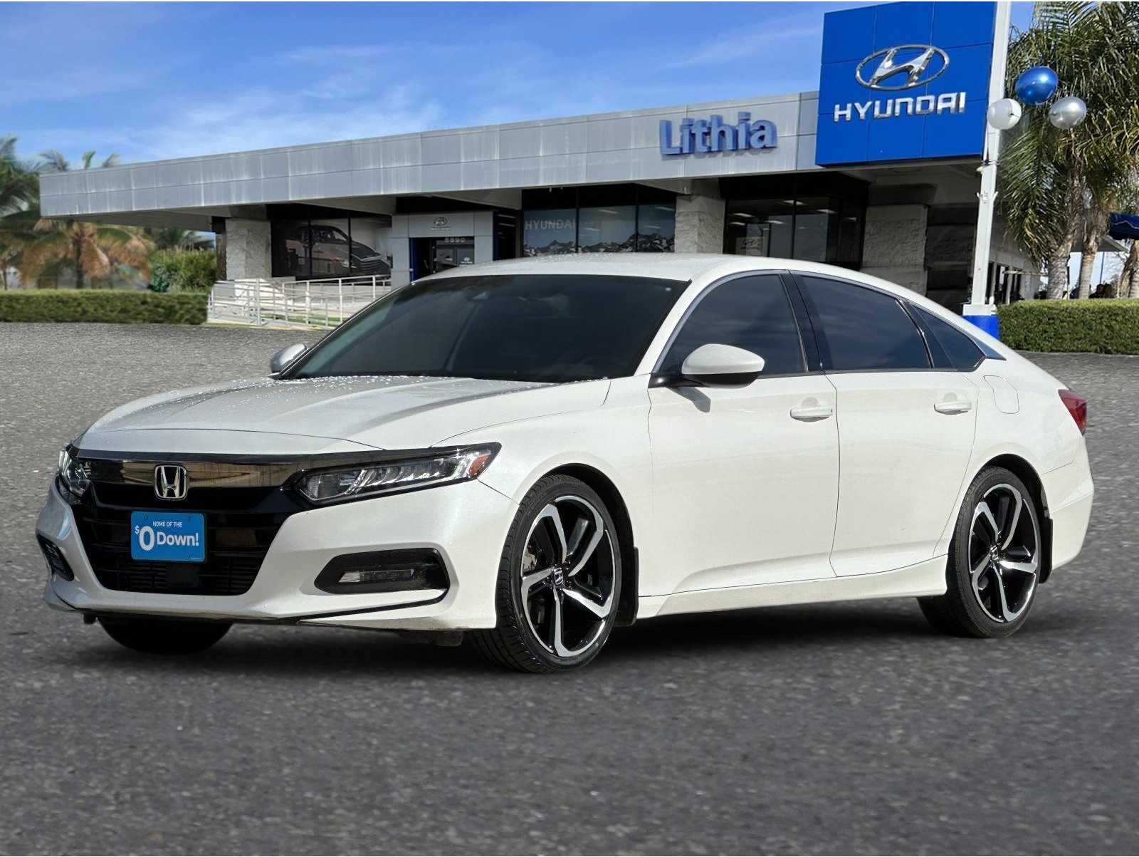 2018 Honda Accord Sport's photo