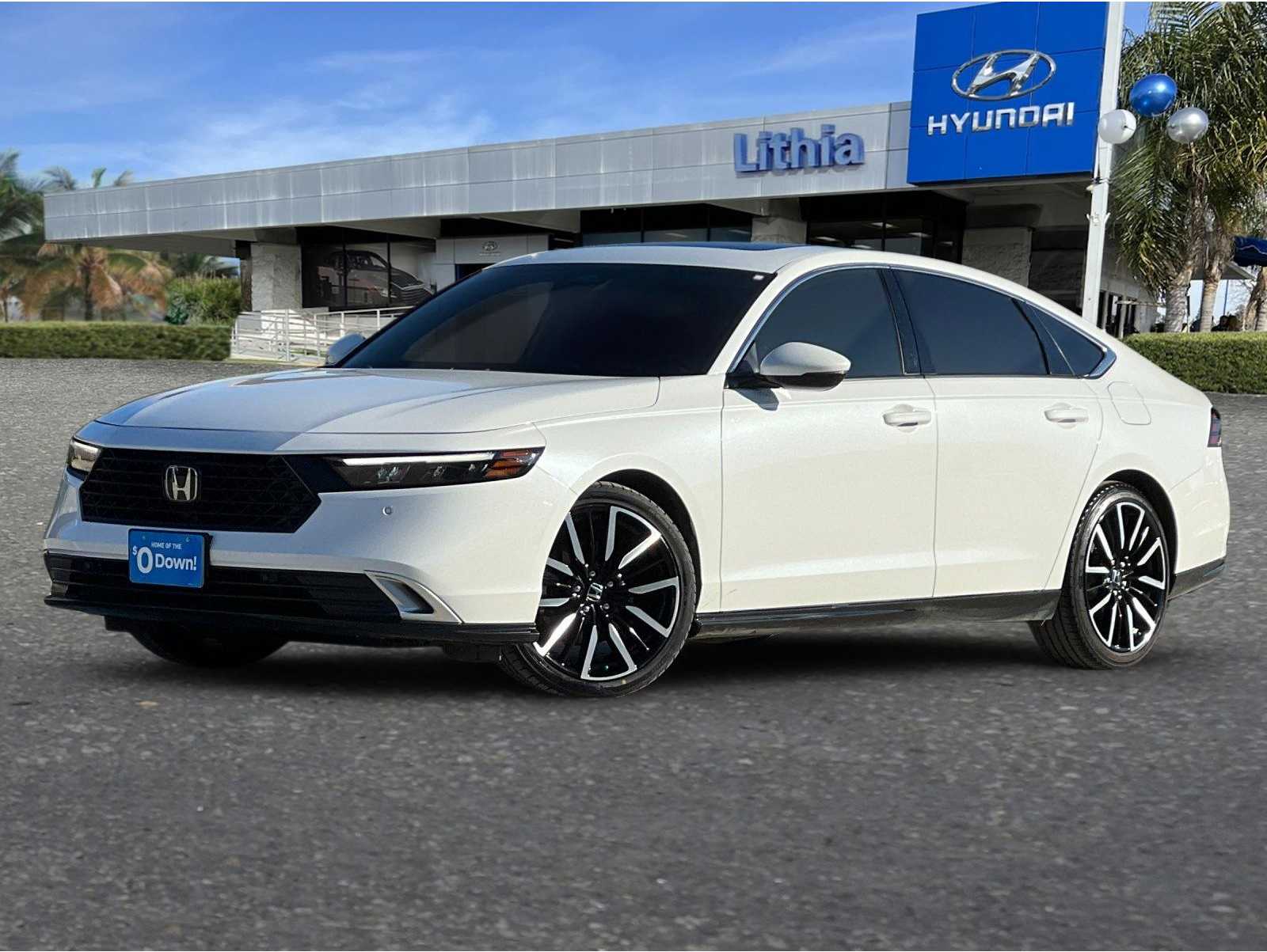 2024 Honda Accord Hybrid Touring's photo