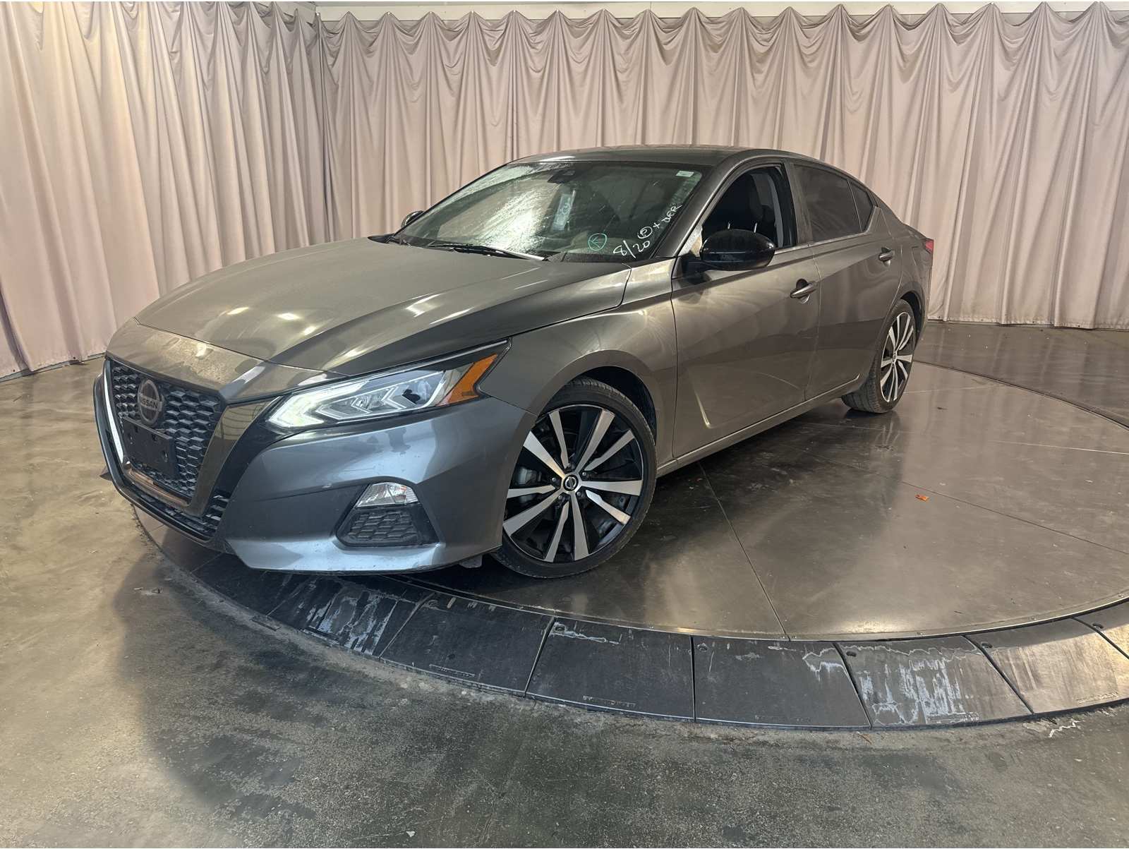 2022 Nissan Altima SR