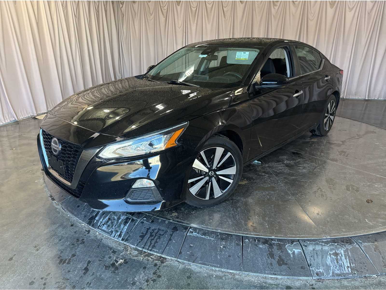 2022 Nissan Altima SV
