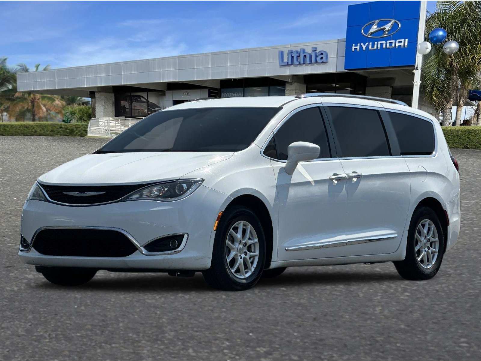 2020 Chrysler Pacifica Touring L
