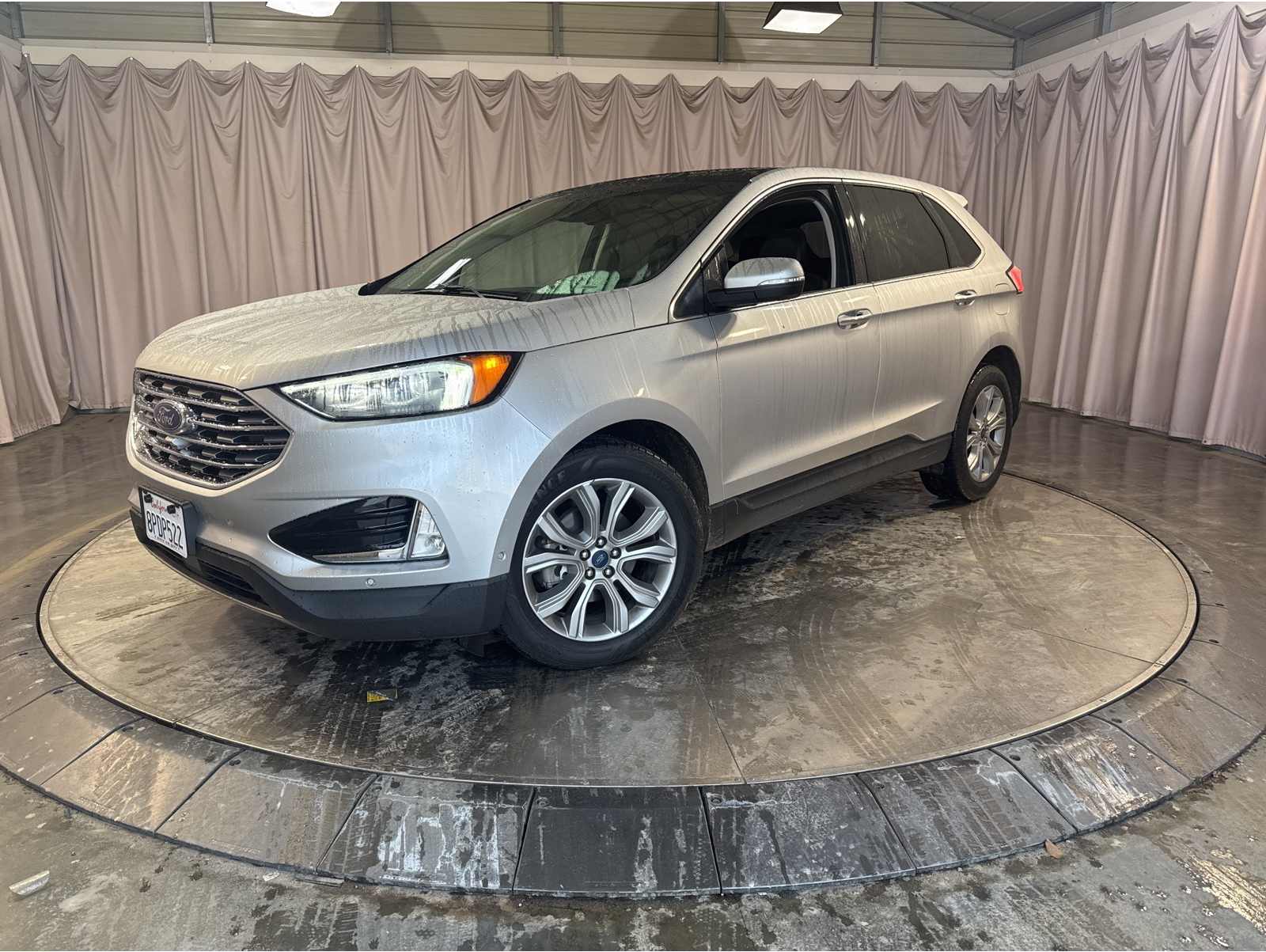 2019 Ford Edge Titanium's photo