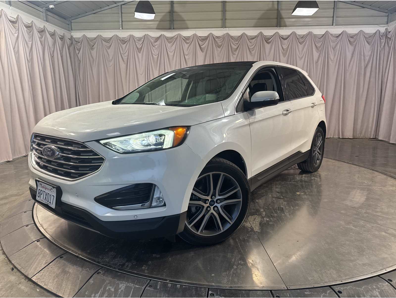 2020 Ford Edge Titanium