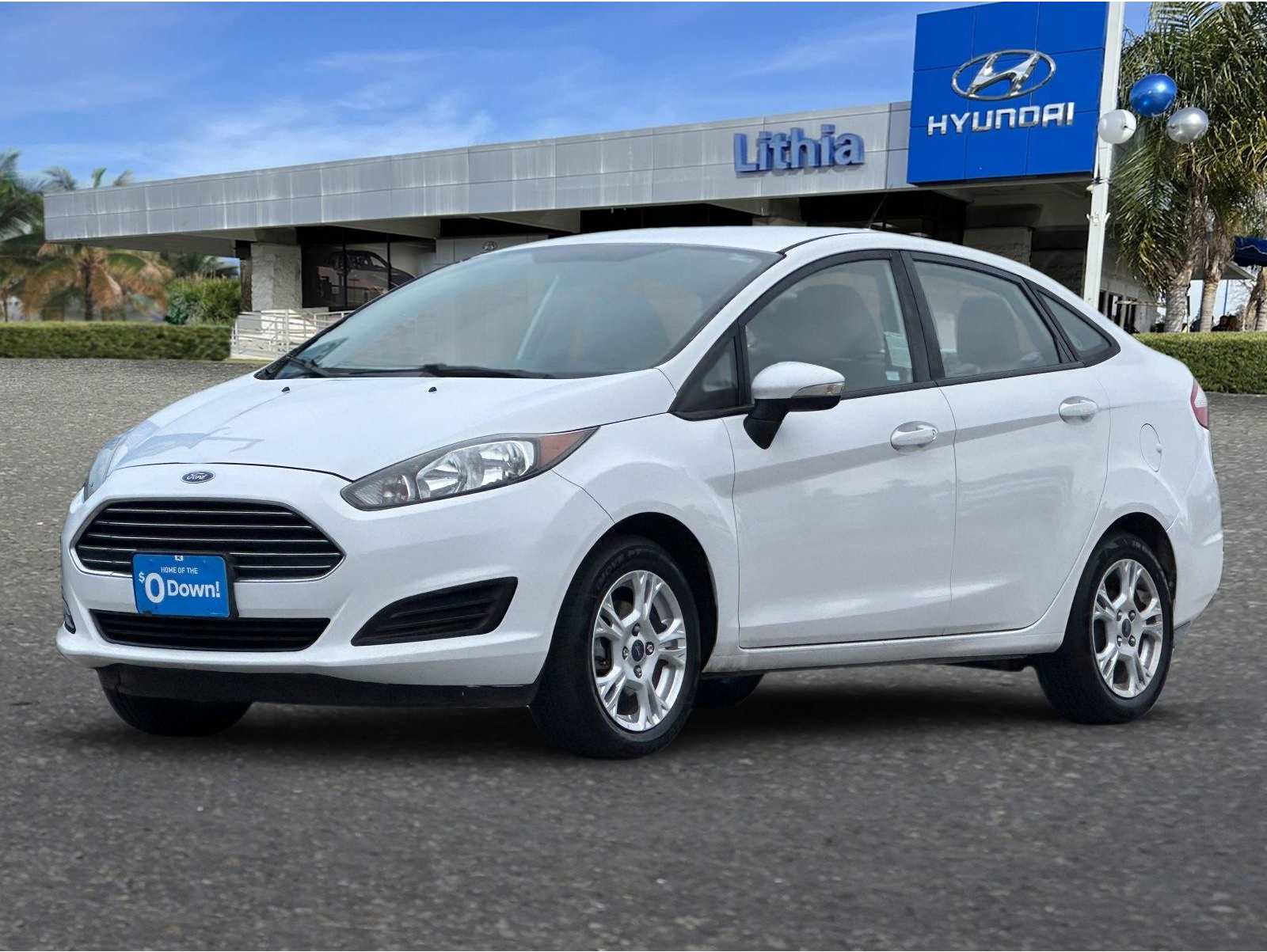 2014 Ford Fiesta SE's photo