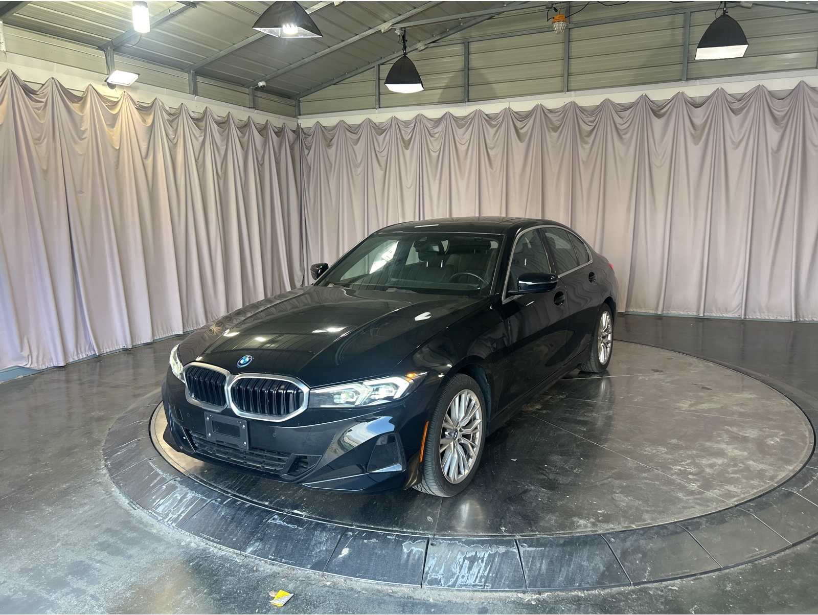 2024 BMW 3 Series 330e's photo