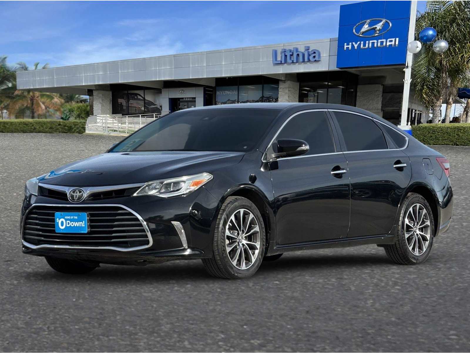 2018 Toyota Avalon XLE's photo