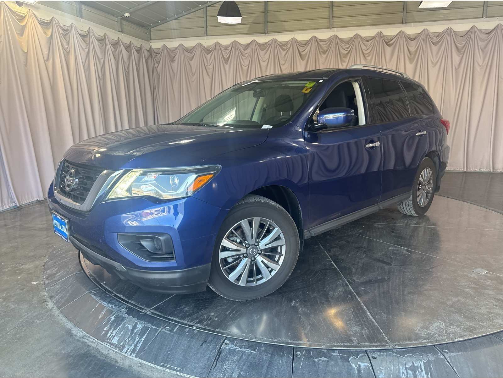 2020 Nissan Pathfinder S