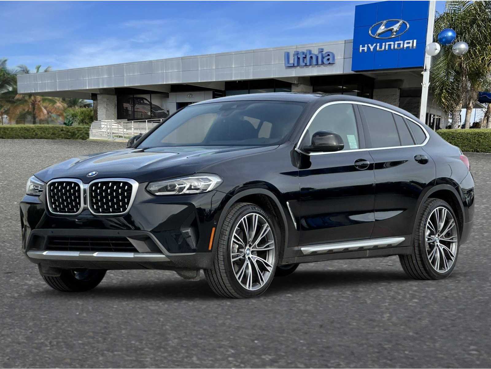 2023 BMW X4 30i's photo