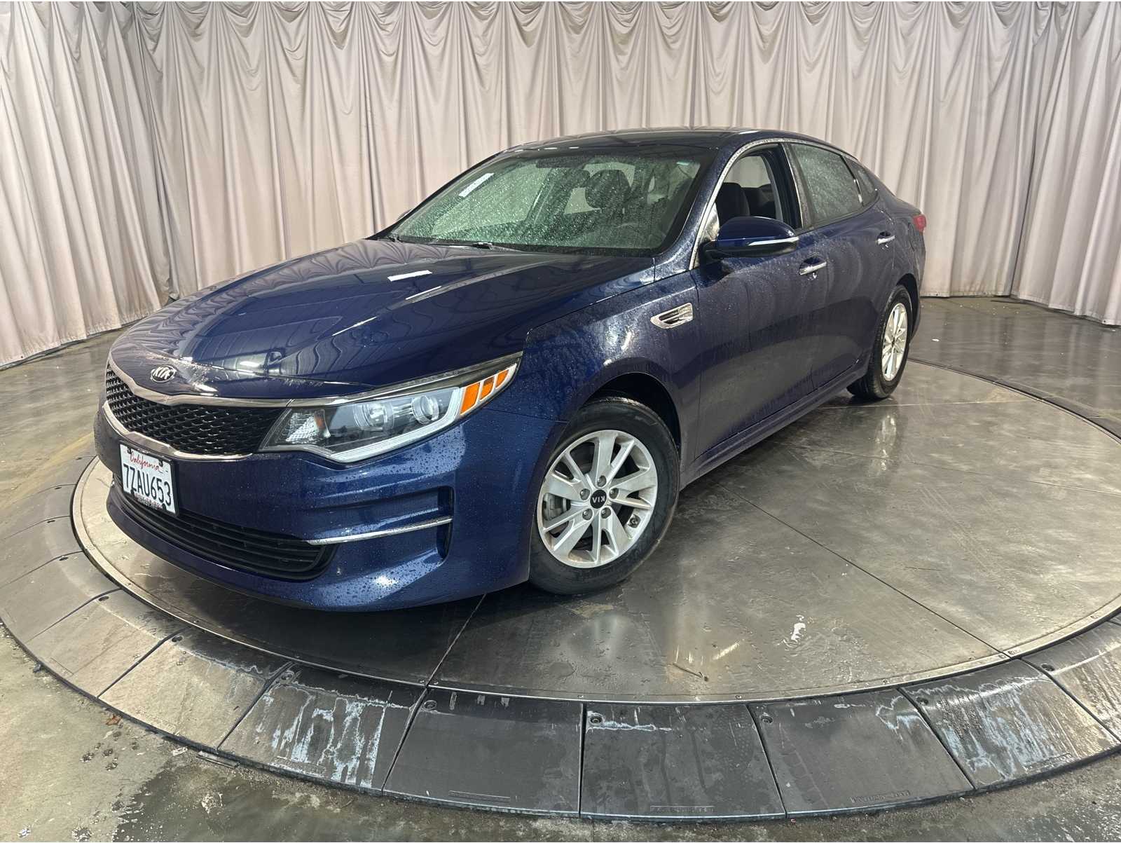 2018 Kia Optima LX's photo