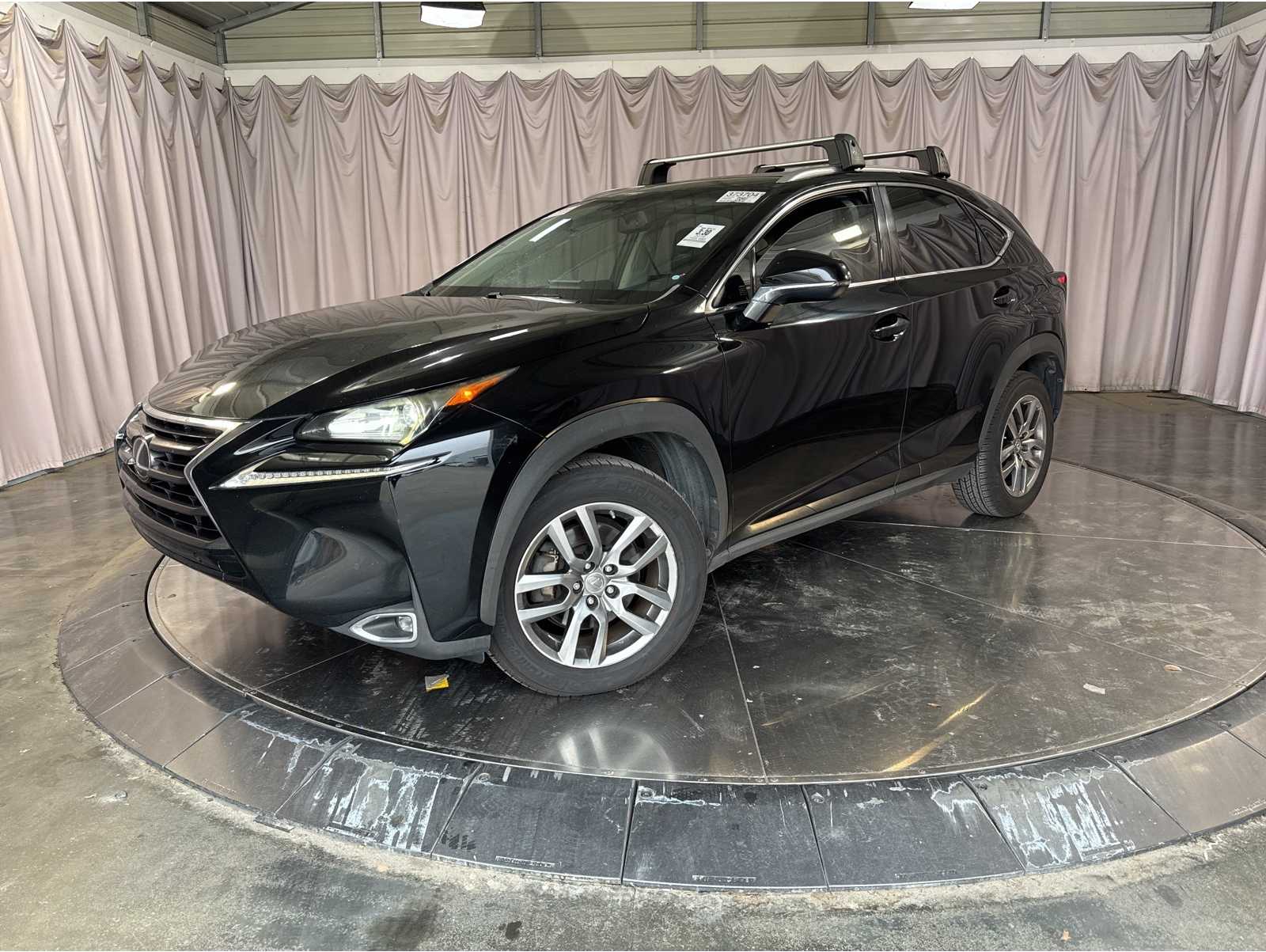 2016 Lexus NX 200t's photo