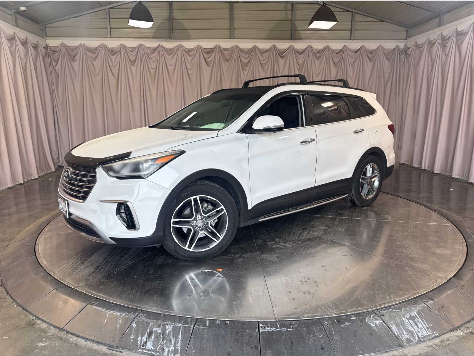 2017 Hyundai Santa Fe SE Ultimate's photo