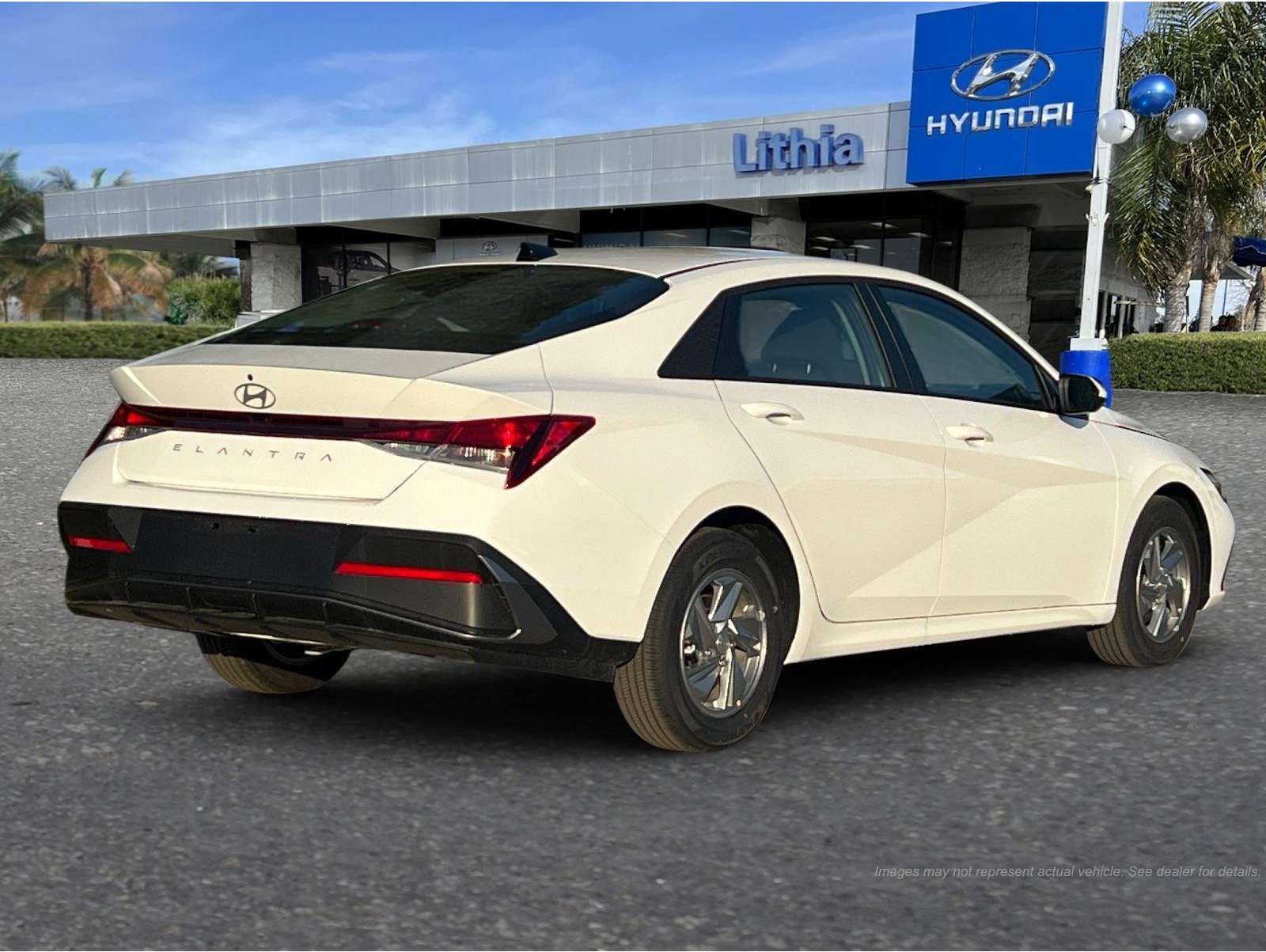 2026 Hyundai Elantra SE's photo