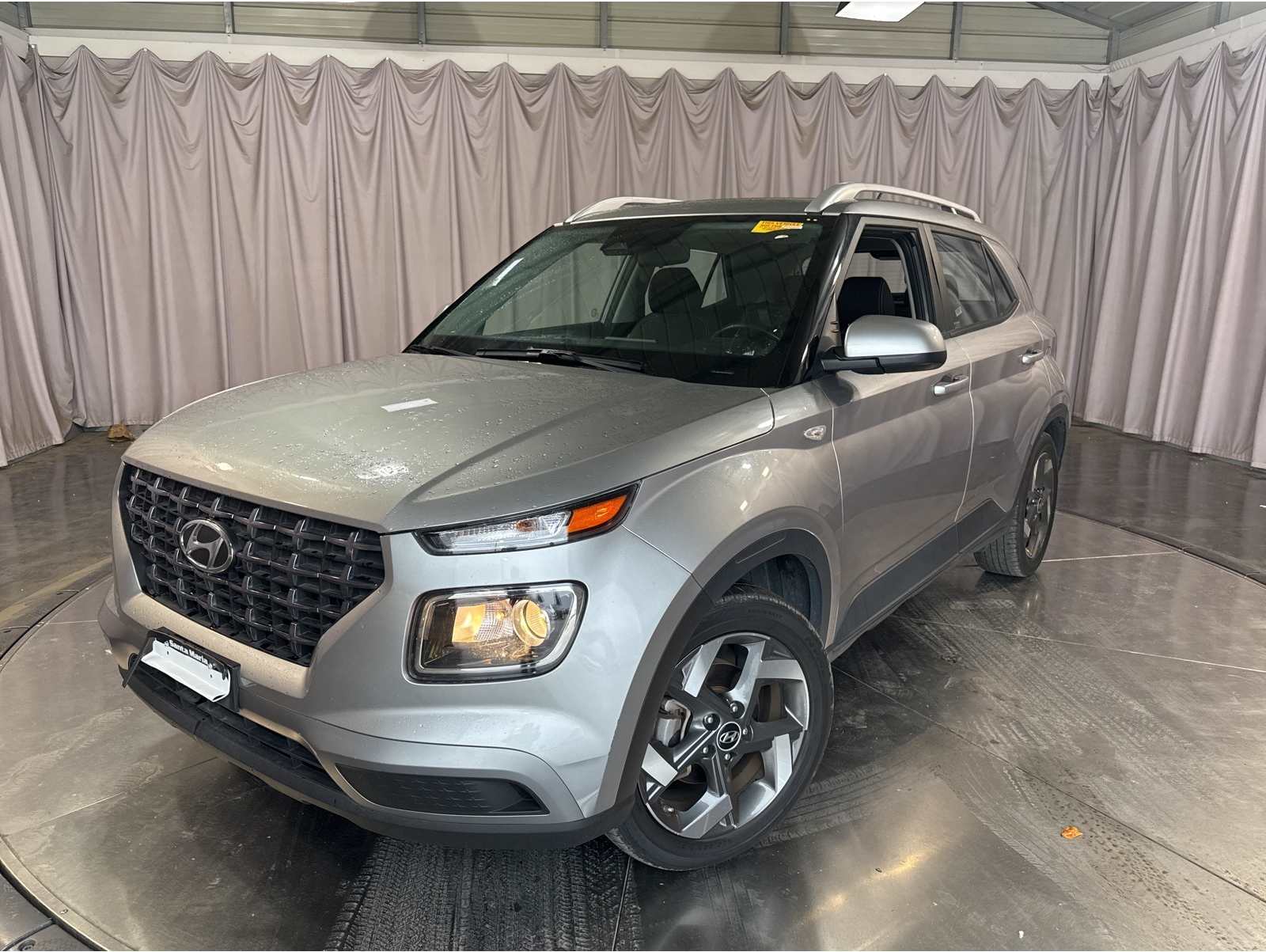 2023 Hyundai Venue SEL's photo