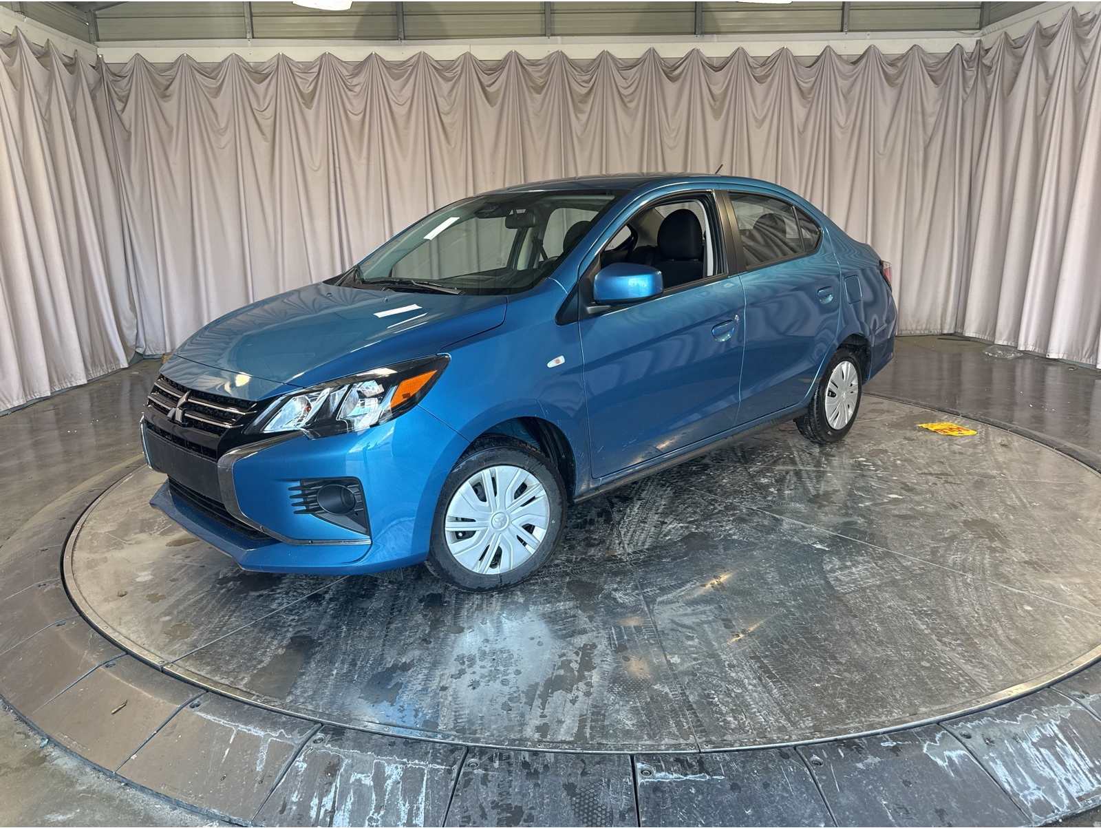 2024 Mitsubishi Mirage G4 ES's photo