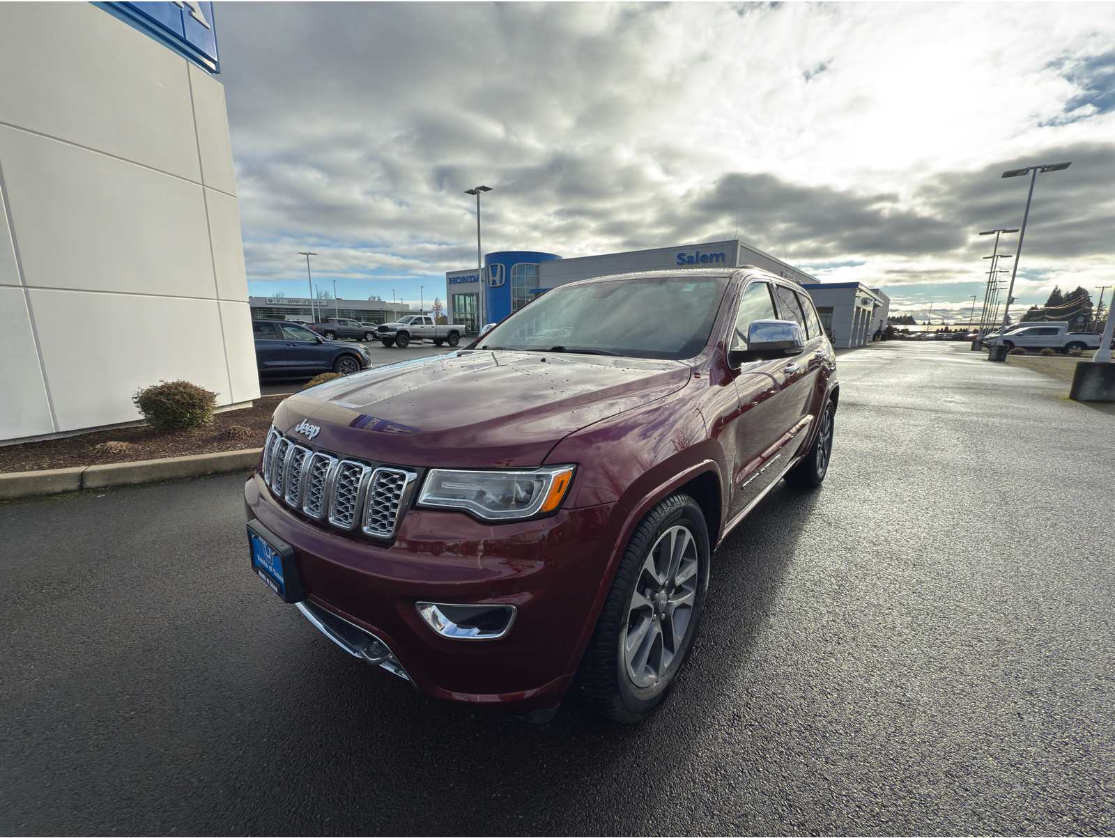 2018 Jeep Grand Cherokee Overland's photo