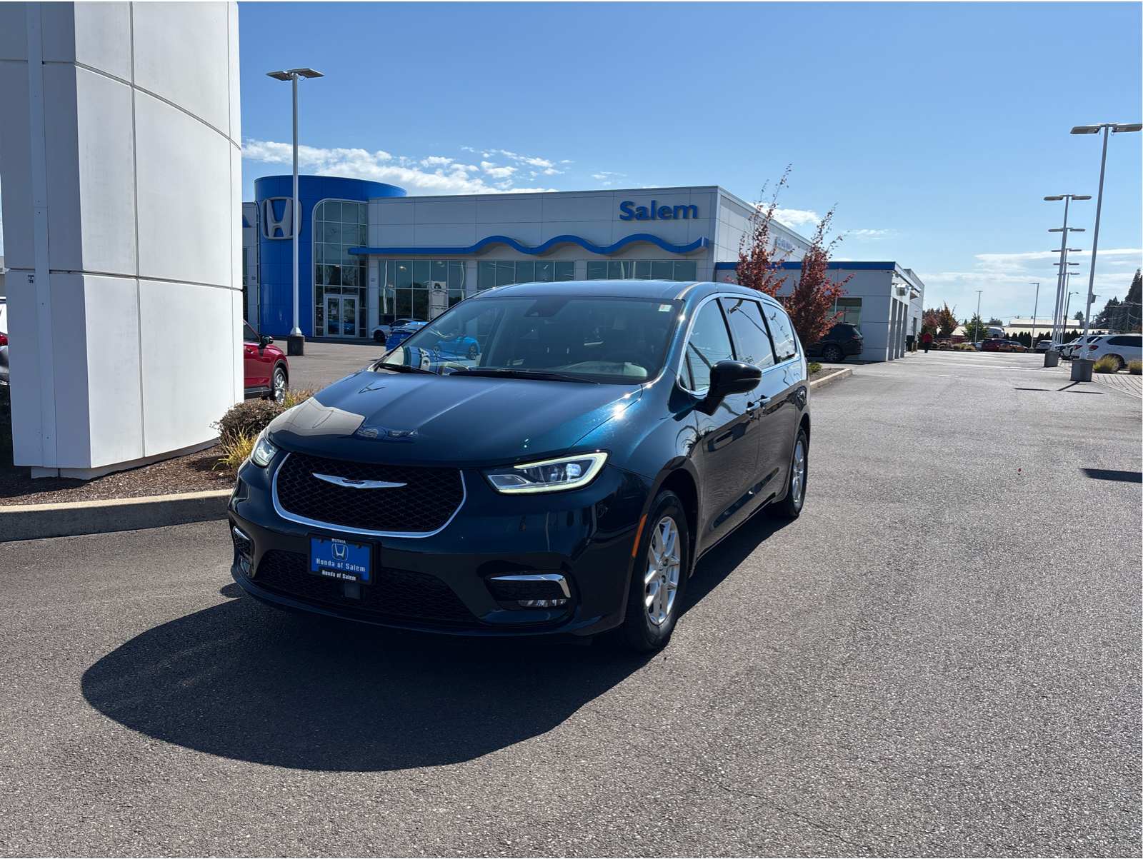 2024 Chrysler Pacifica Touring L