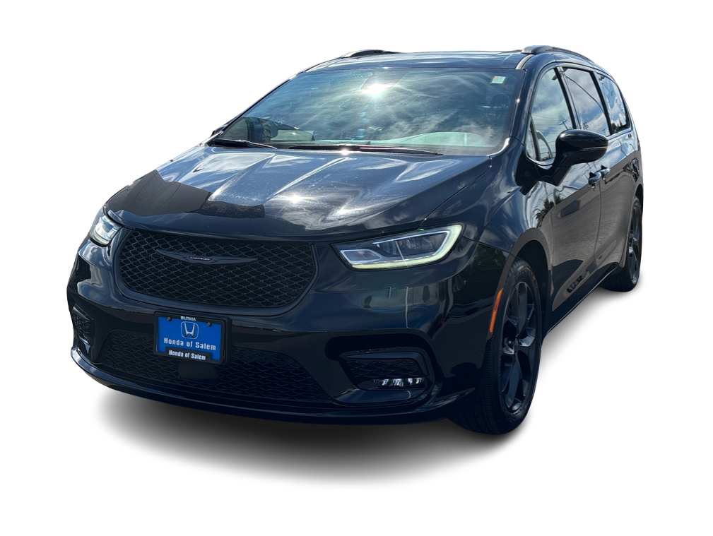 Thumbnail: 2025 Chrysler Pacifica - 1