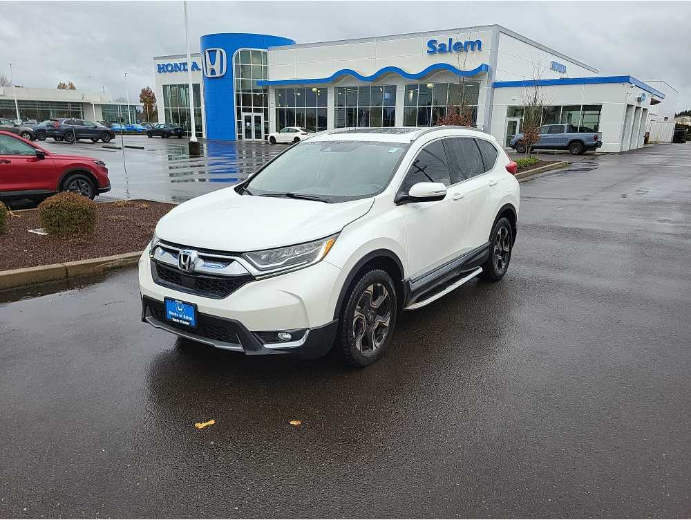 2018 Honda CR-V Touring's photo