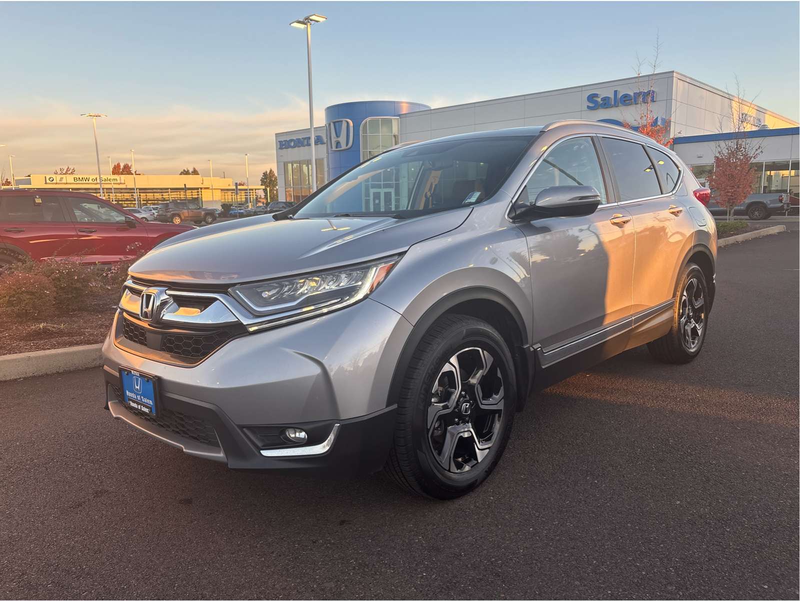 2018 Honda CR-V Touring's photo
