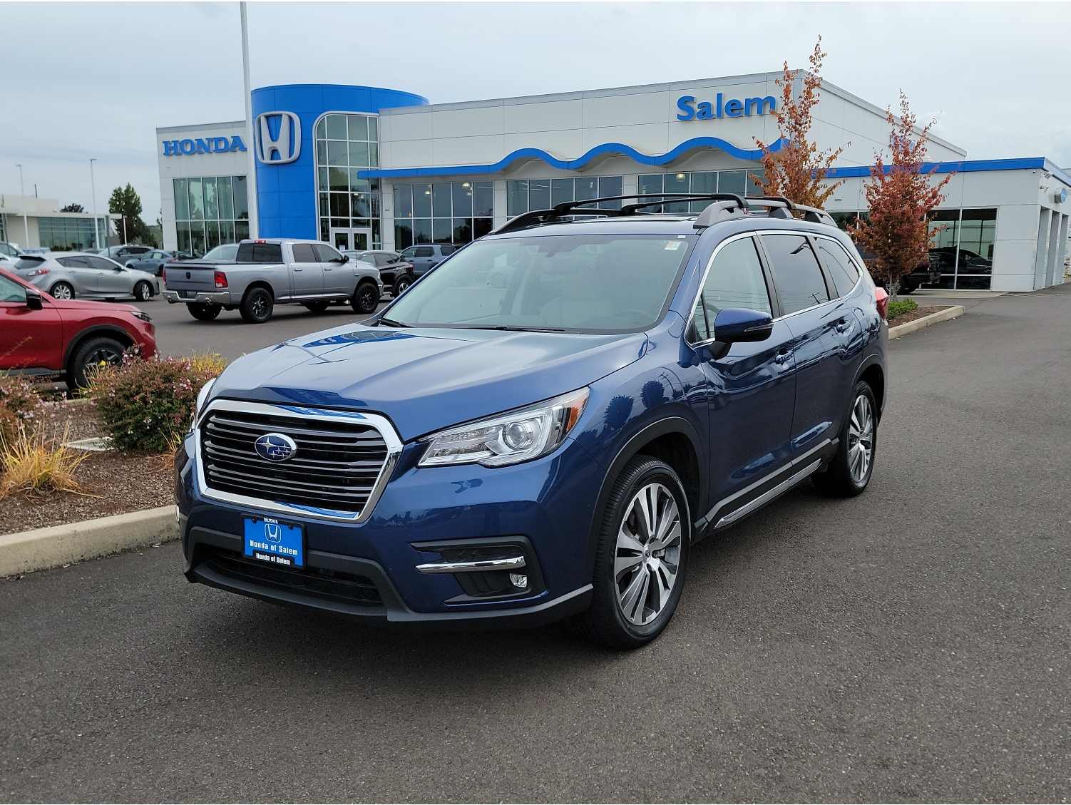 2022 Subaru Ascent Limited's photo