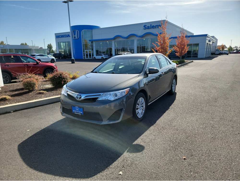 2014 Toyota Camry LE