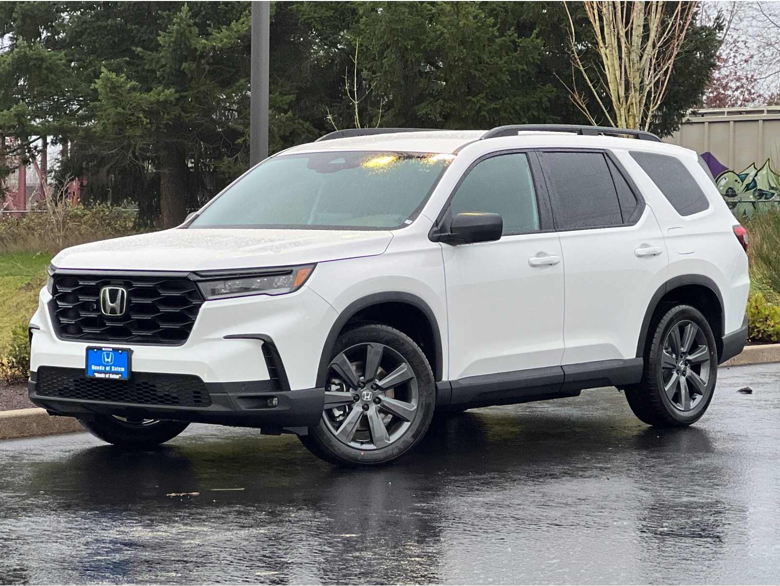 2025 Honda Pilot Sport's photo