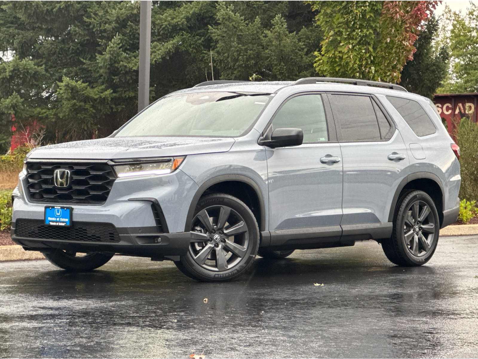 2025 Honda Pilot Sport's photo