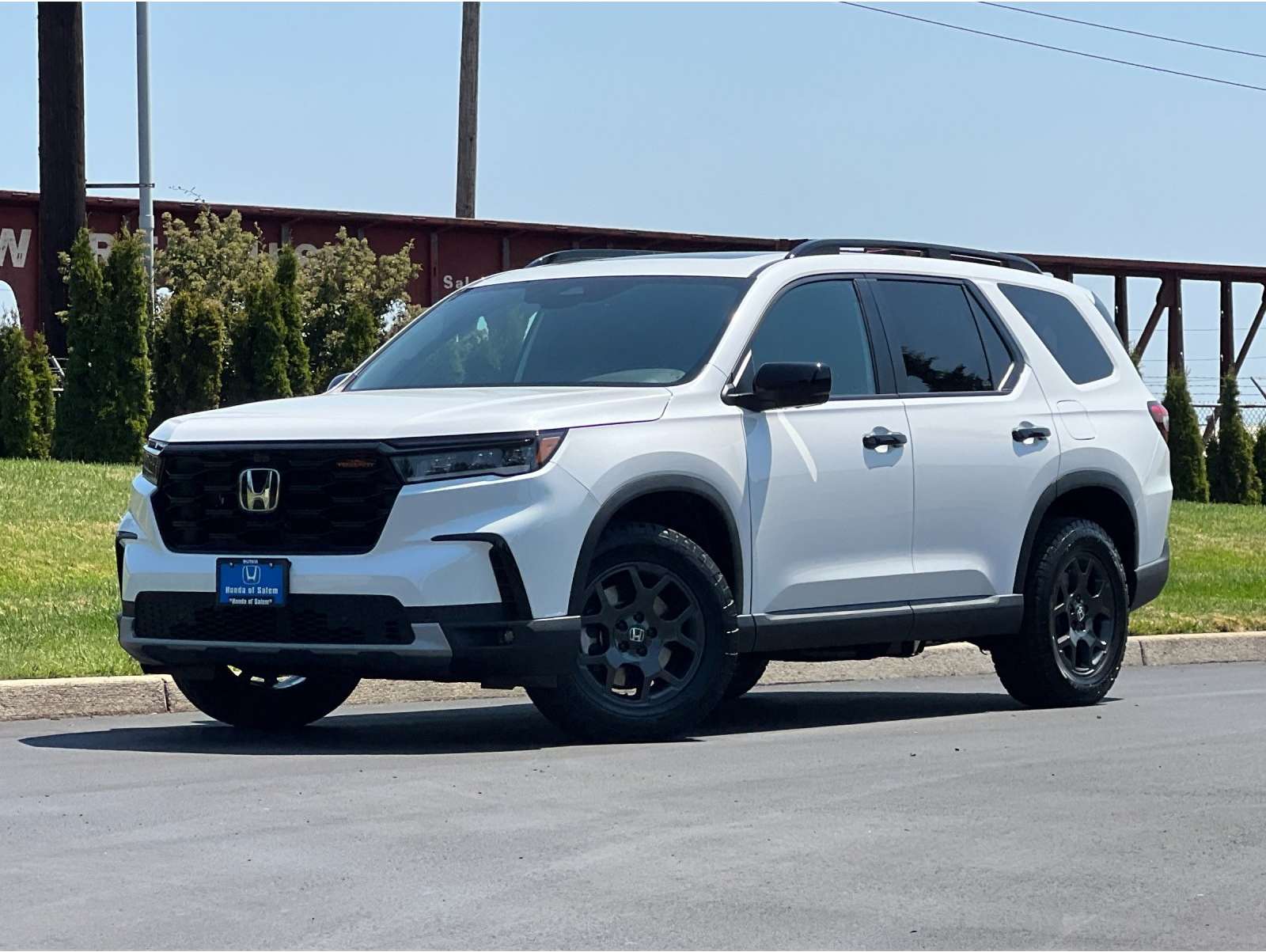 2025 Honda Pilot TrailSport's photo