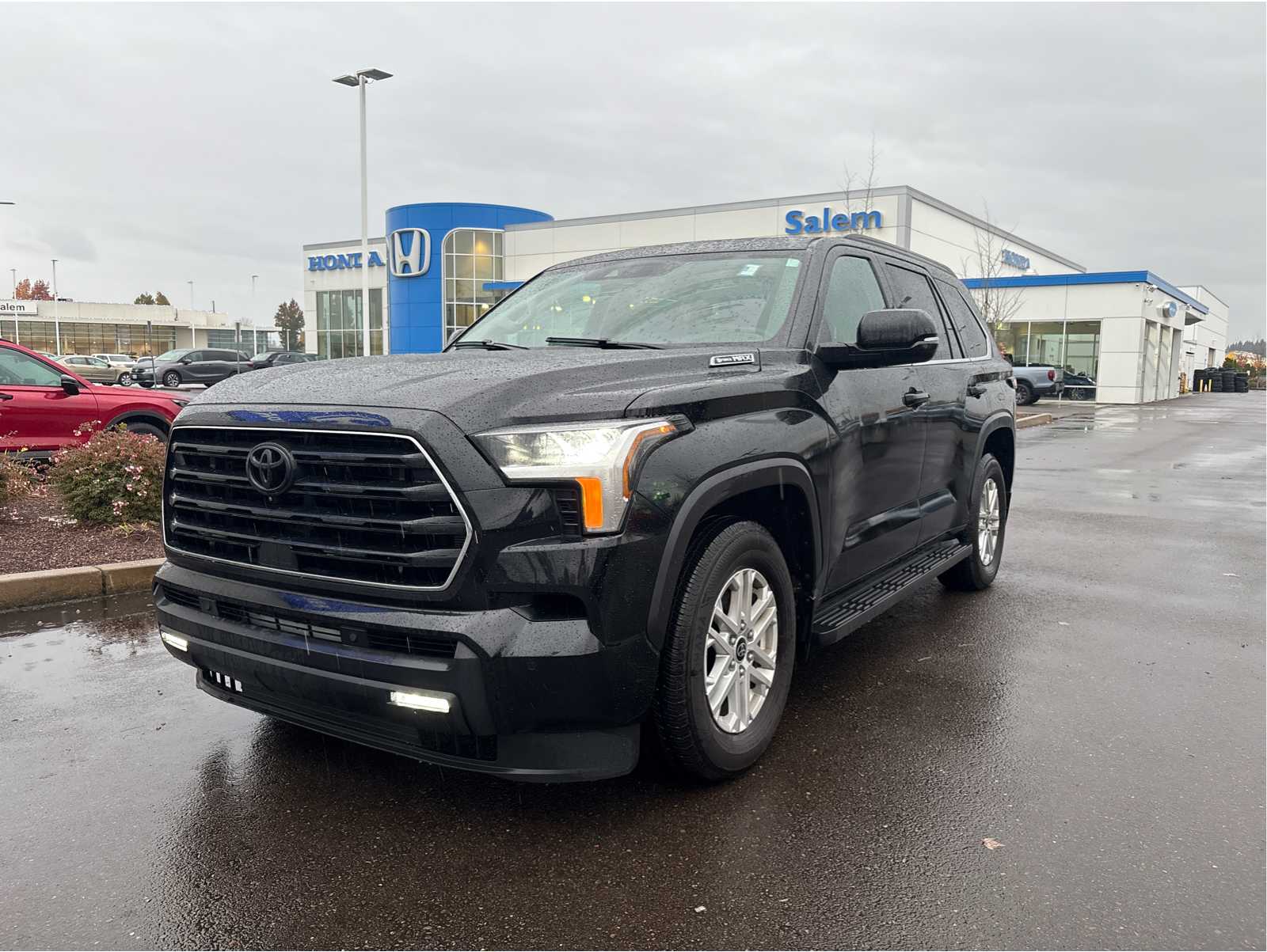 2024 Toyota Sequoia SR5's photo