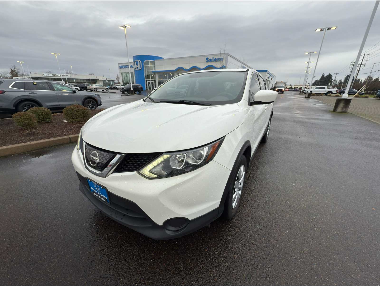 2018 Nissan Rogue Sport S's photo