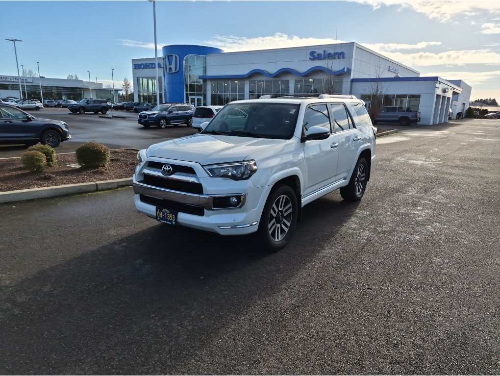 2016 Toyota 4Runner Limited's photo