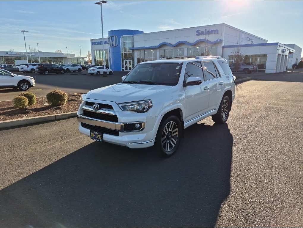 2016 Toyota 4Runner Limited's photo