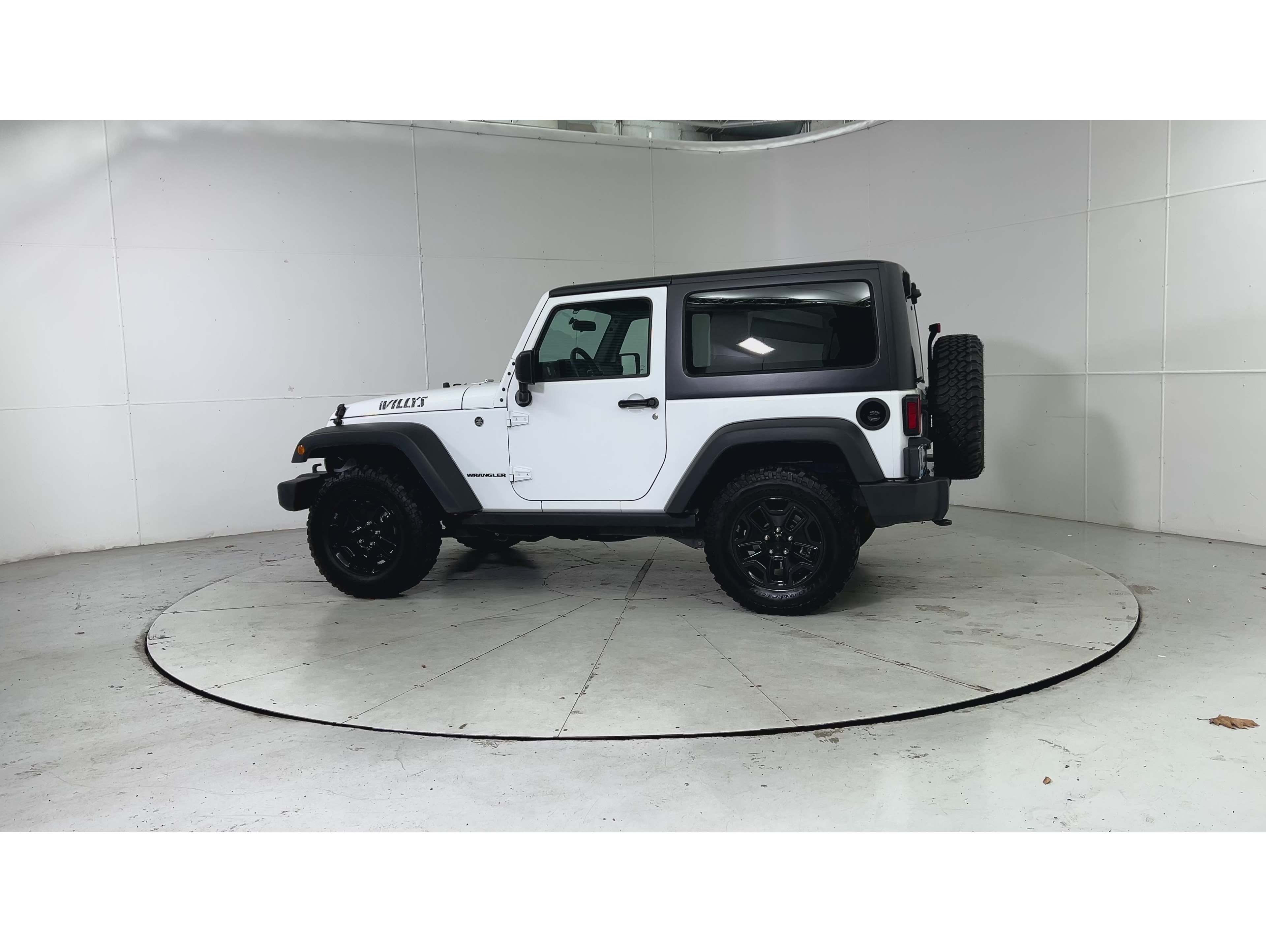 2016 Jeep Wrangler Willys Wheeler's photo