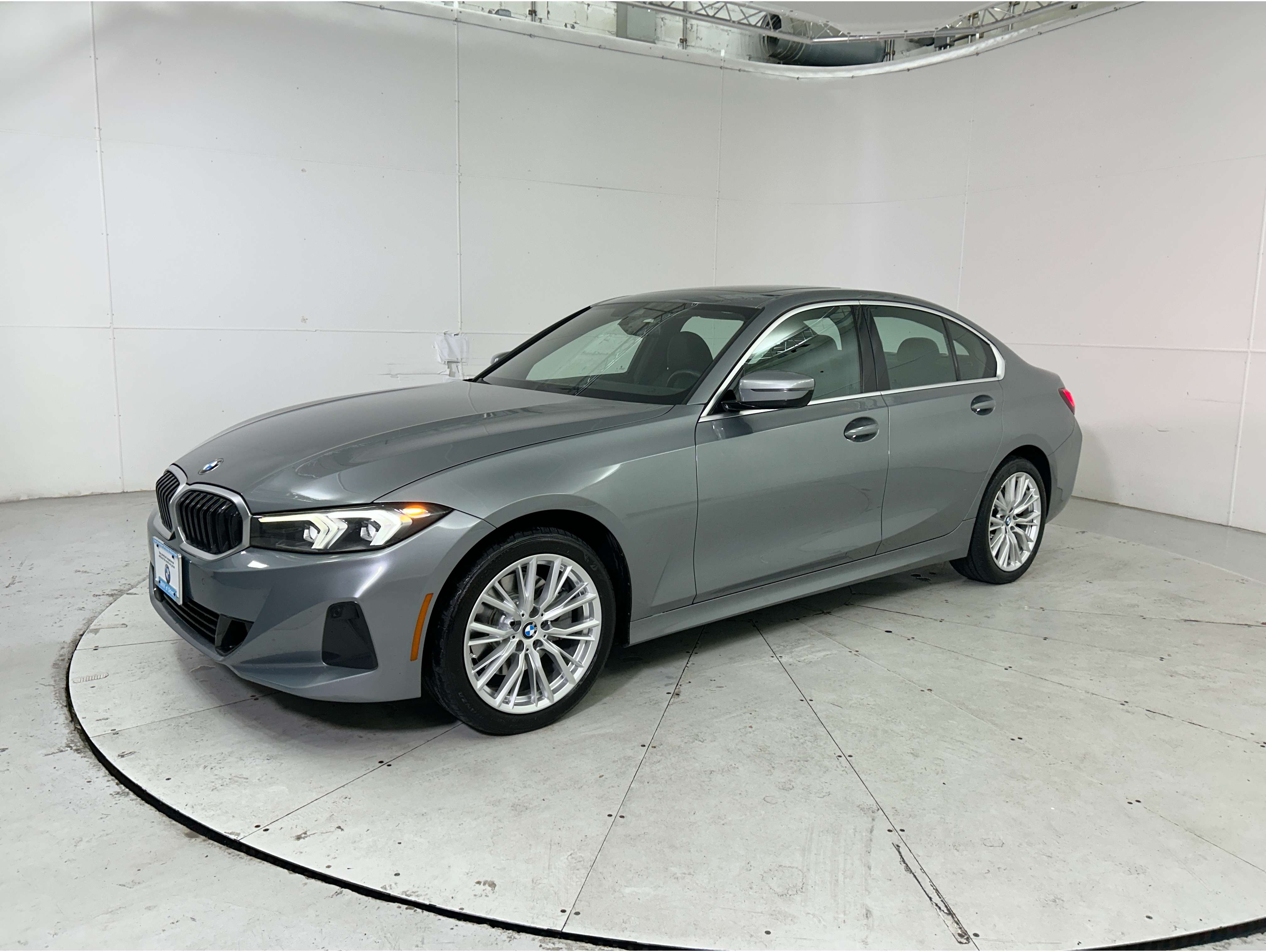 2024 BMW 3 Series 330i