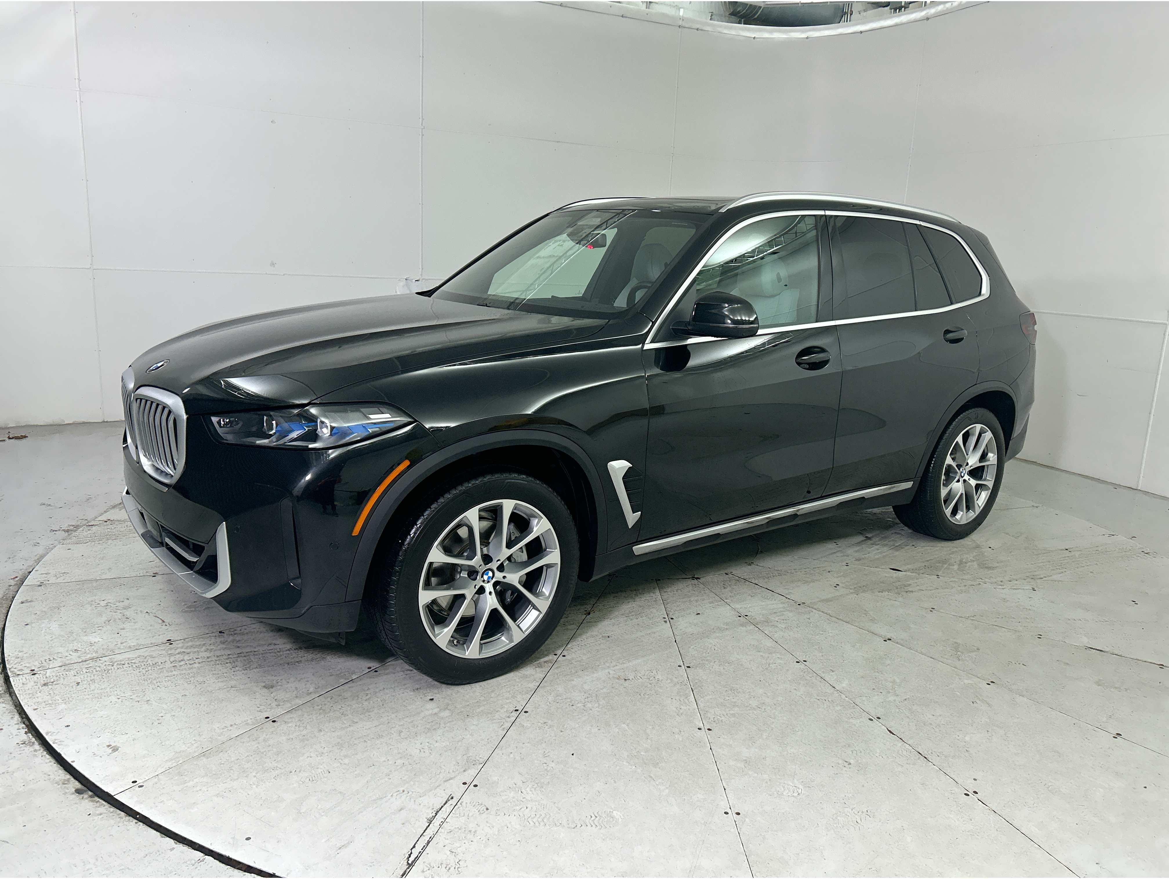 2024 BMW X5 40i's photo