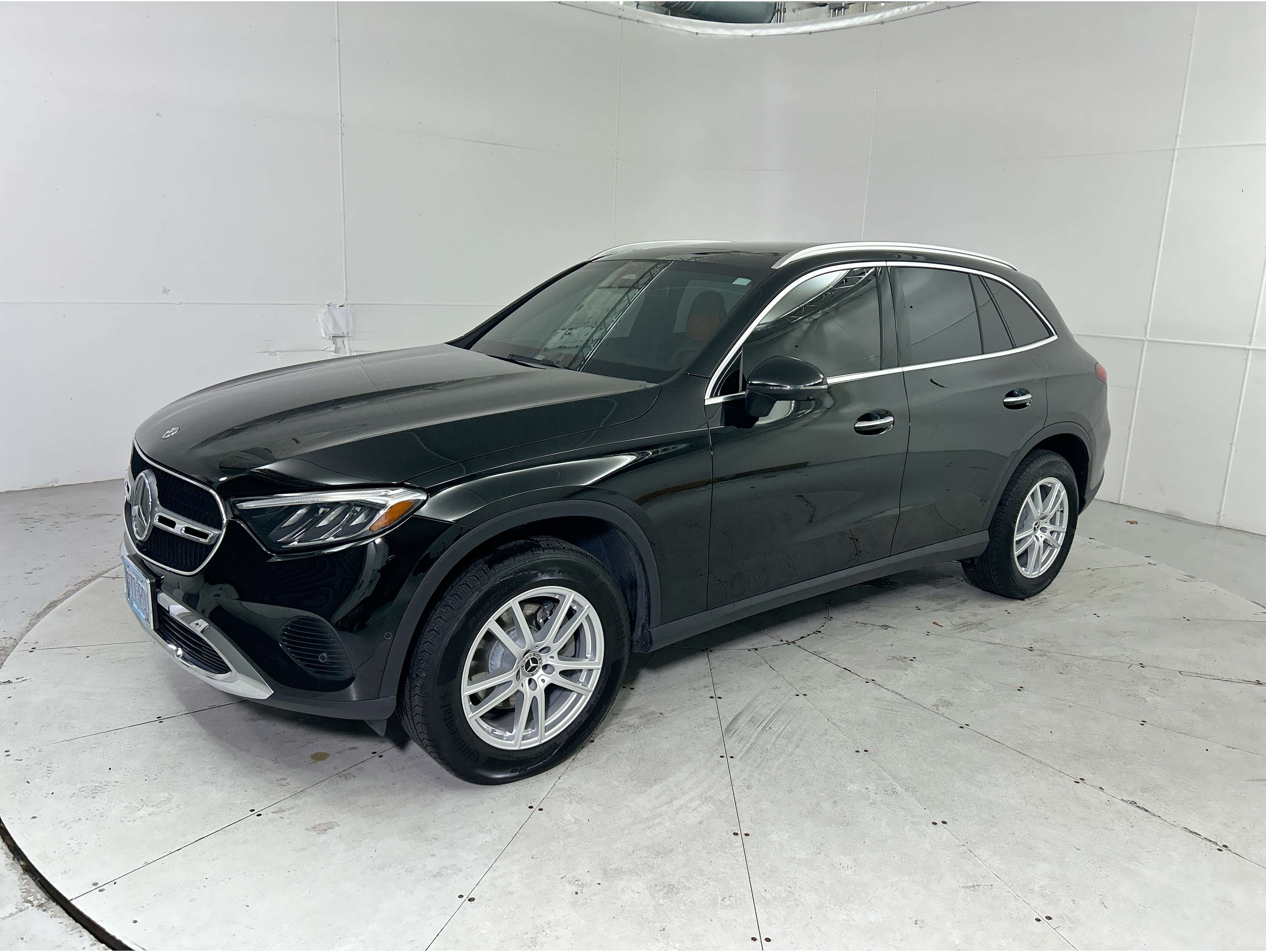 2023 Mercedes-Benz GLC GLC 300's photo
